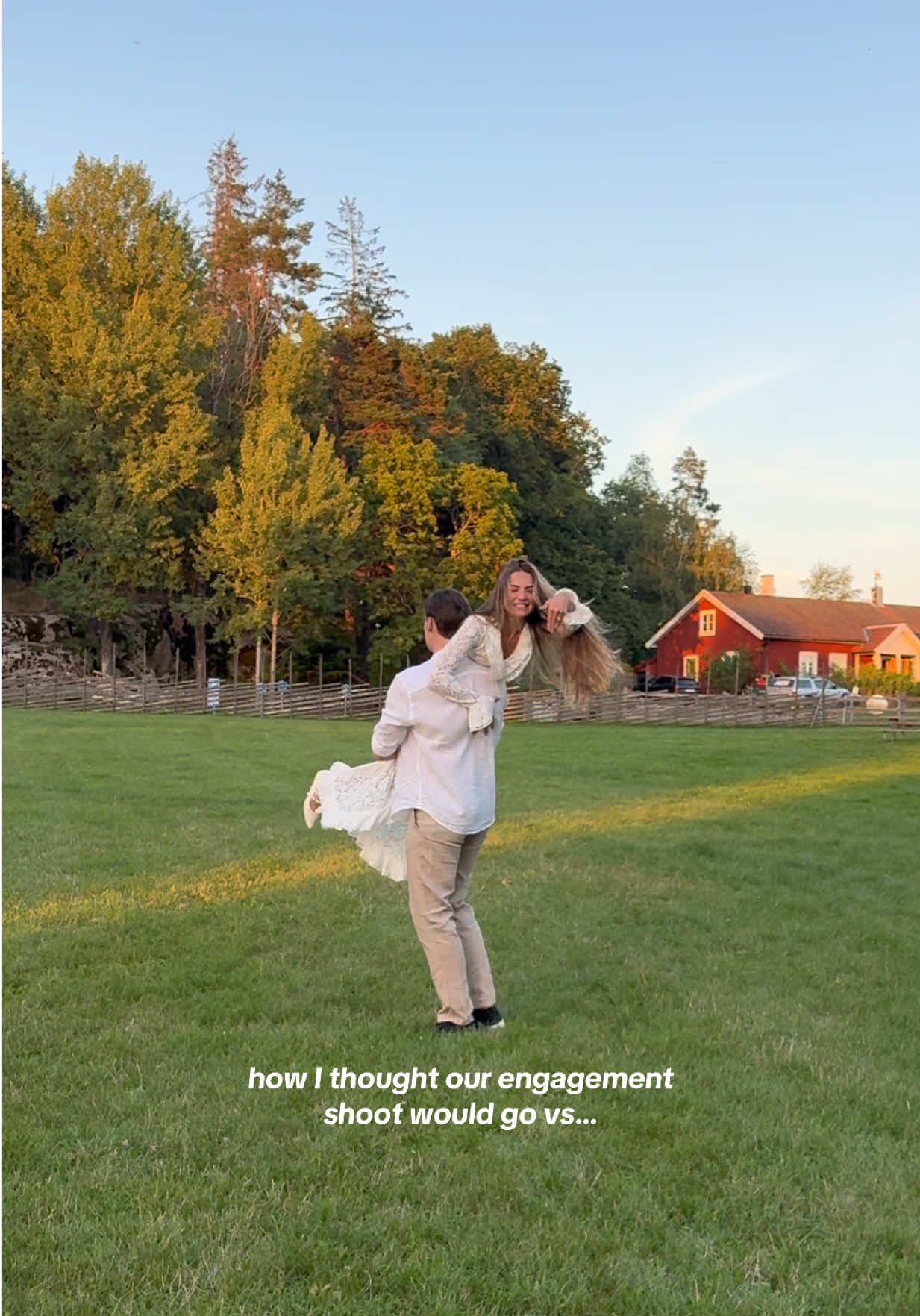 this diva never rests #engagementphotoshoot #engagement #engagementphotos #sweden #couples 