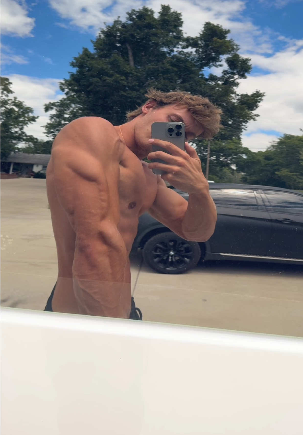 Car window method still goated  #GymTok #fyp #lean #aesthetic #physique 
