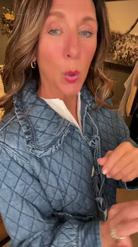 #denimjacket #denimjackets #quiltedjacket #pufferjacket #fallstyle 