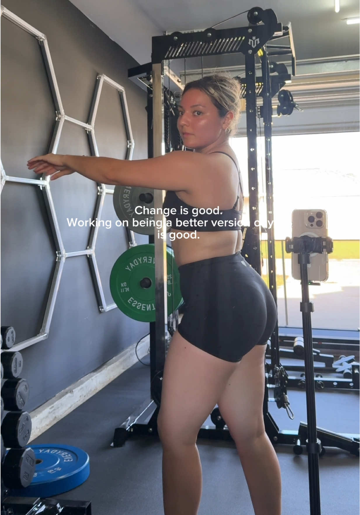 Don’t let anyone make you feel bad about bettering yourself 🌸 @Women‘s Best  #gymmotivation #fitnessmotivaton #inspirationalquote #motivation 