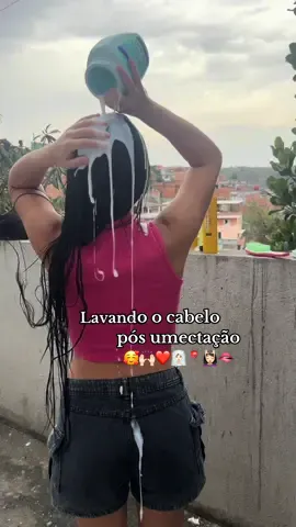 Lavando o cabelo pós umectação noturna com óleo de coco #umectaçãocapilar #cabelo #cabelos #explore #viral #fyyyyyyyyyyyyyyyy #hair 