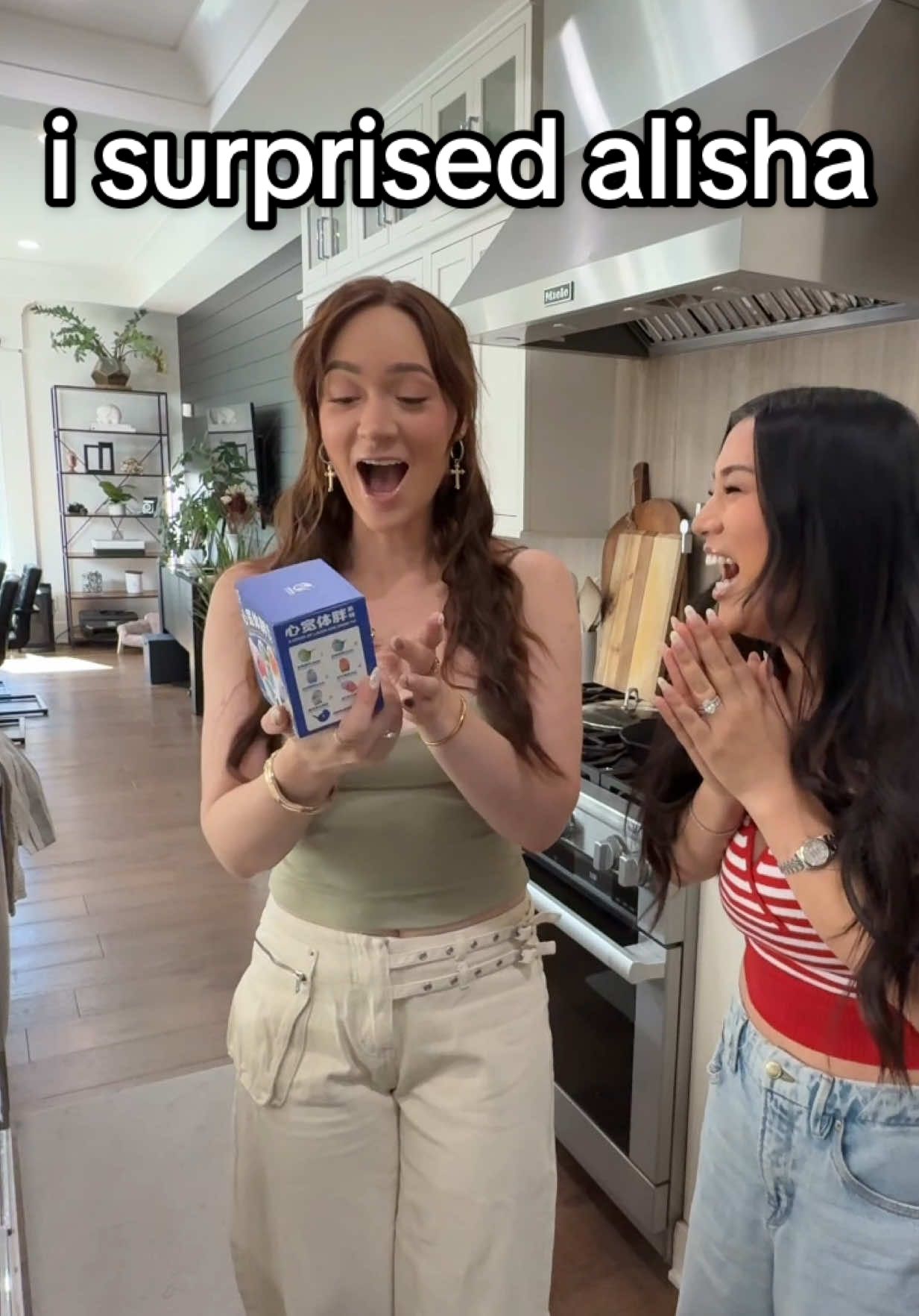 surprising alisha with a parakeet blind box…IYKYK 💕 @alishamarie  — #alisha #surprise #bestfriend #blindbox #missremiashten 