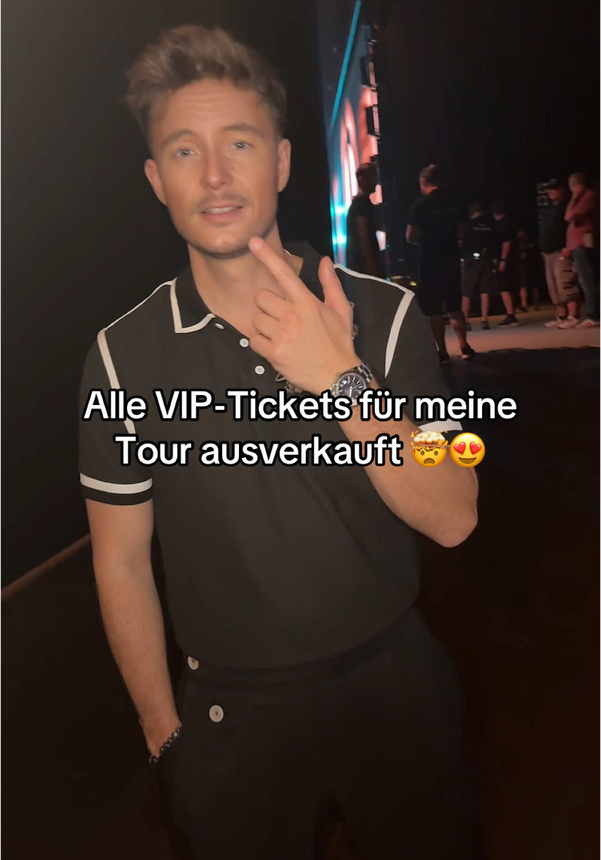 …es gibt in allen Städten aber noch normale Tickets 🎫 freu mich mies auf Dezember 😮‍💨 #tour #verbotenheisstour #timpeters #backstage 