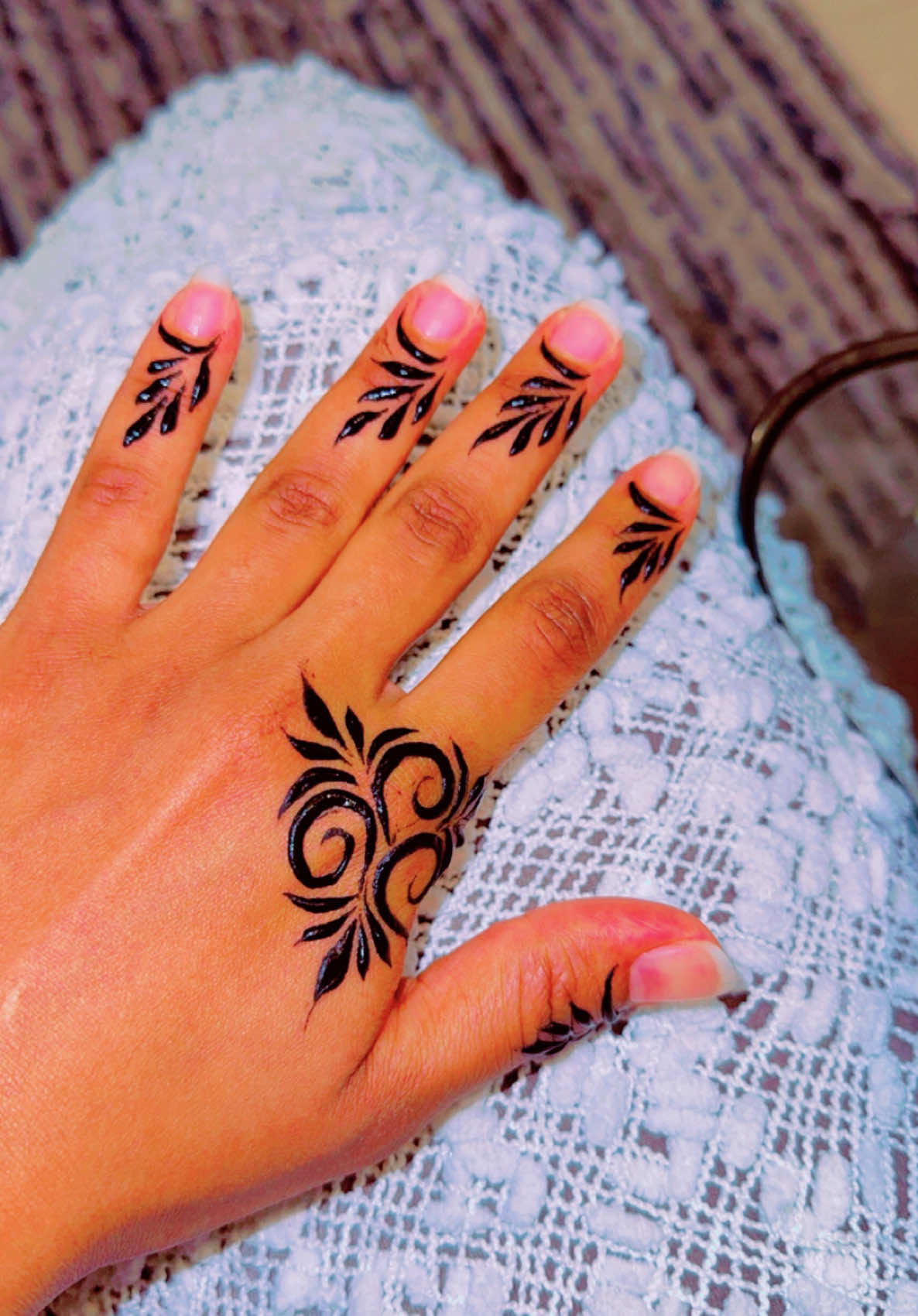 #fyp #foryoupage #goviral #viral #hennatattoo #creatorsearchinsights #lulushenna 