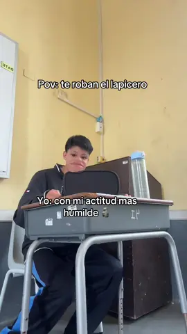 Cuando tus compañeros te roban el lapicero 🗿#fypシ #paratiiiiiiiiiiiiiiiiiiiiiiiiiiiiiii #humor #compañeros 