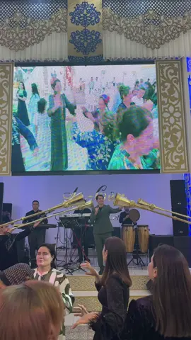 Toylar mubarek bolsyn@🎵HAN🎵 eke isinizde ustunlik #kesfet #rek #lebap🇹🇲🇹🇲🇹🇲🇹🇲🇹🇲 #tiktokviral @show Balet Arabella @AyGün Toy mekany @Rowshen @B.Muradow @durdymurat_atamuradovv @Baýram✅ @Sohbet Ahmedovich 