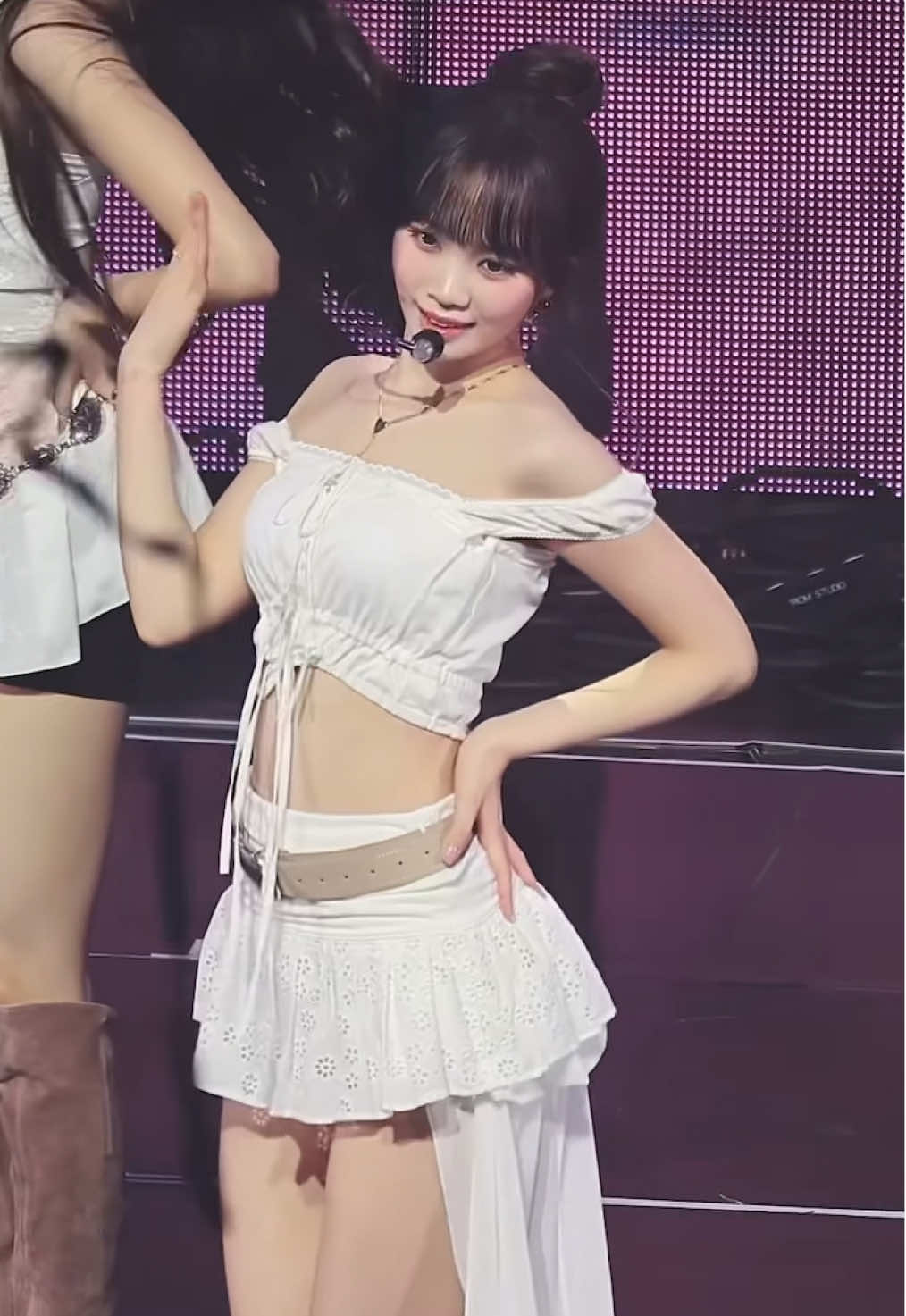 250821 LESSERAFIM CHAEWON FANCAM #르세라핌 #lesserafim #fancam #chaewon #kwda @LE SSERAFIM  No copyright infringement intended. If there are any concerns, please DM me and I will remove or modify the content immediately.