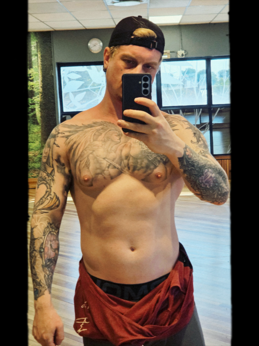 what's a workout without proof  #workout #gym #gymbro #tattoos #muscles 