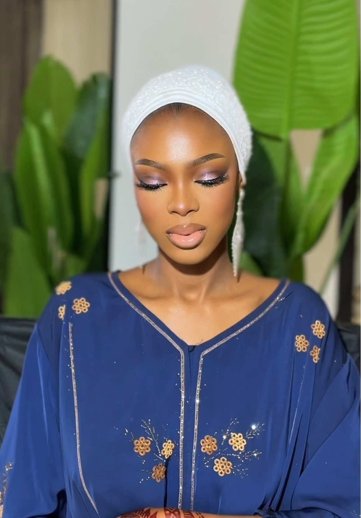 Ma Belle mariée en voile 💍💍❤️❤️🥰🥰…..  . GEORGEMAKEUP🇲🇱💍✨ #makeup #makeuptutorial #fyp #pourtoi #georgemakeup #223 #malienne🇲🇱❤️❤️ #malitiktok🇲🇱 #kognomuso #malimakeupartist #bamakomali #makeupmariee #mariée #georgemakeupbamako #georgesmakeup #senegalaise_tik_tok #senegalwedding #bamakoweddings #viral_video #georgemakeup #maquillage 