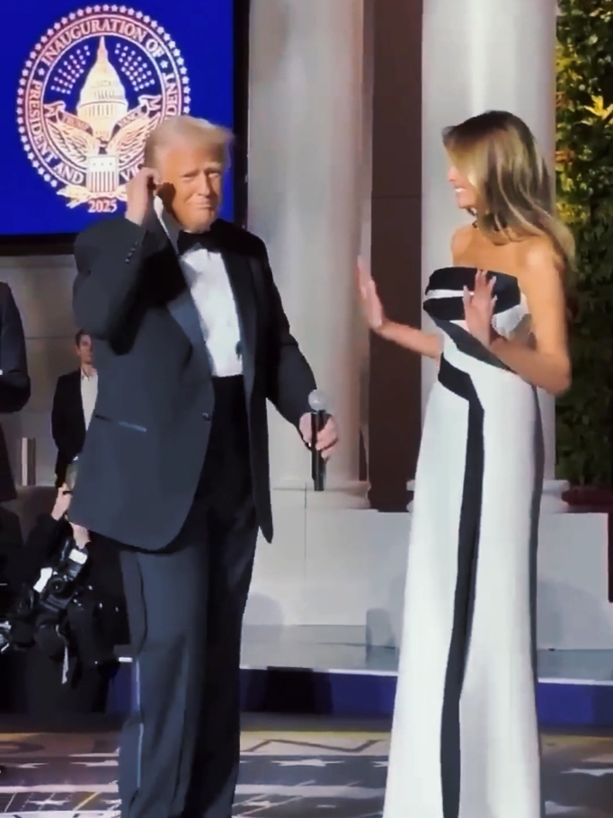 Donald Trump viral dance on ymca 🇺🇸🥰 #trumpdance #ymcadance #donaldtrump #ymca #trump #ymcachallenge #maga #presidentrump #trump2025 