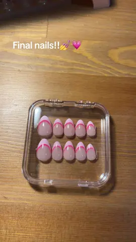 Order now to get a free set with your order!!💗@BeetlesGelPolish @beetles_community #fyp #SmallBusiness #beetlesgelpolish #pressonnails #beetlespr 