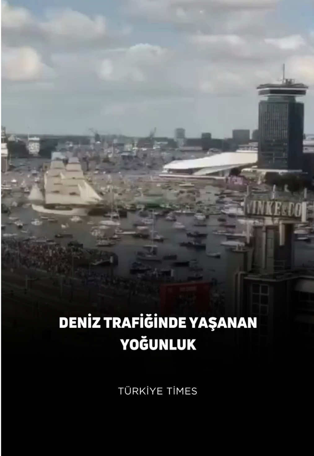 Hollanda’nın başkenti Amsterdam’da deniz trafiğinde dikkat çeken bir yoğunluk yaşandı. #haber #hollanda #gündem