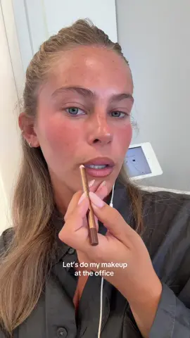GRWM office edition @Tower 28 Beauty @Saie @Estée Lauder @Point of View Beauty @Kylie Cosmetics @essence.cosmetics @beaubble @Morphe Cosmetics @Huda Beauty @Laura Mercier 