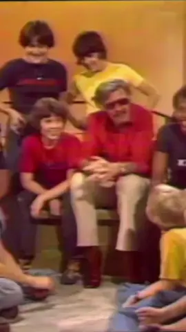 Stan Lee answering questions from kids on CBC in 1978 #StanLee #StanLeeUniverse #StanLeePresents #KartoonStudios #TOON 