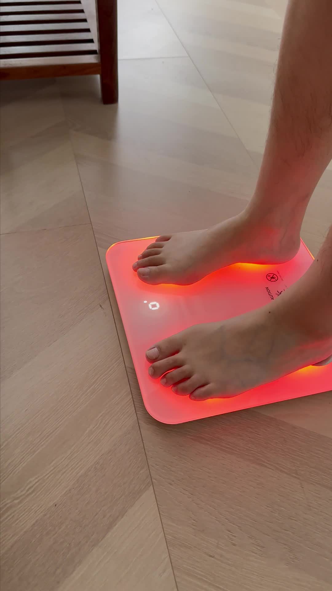 Step on your smart scale ➡️ get instant feedback 💡
 #techgadgets #smartwatch #homefitness #smartwatches #wearabletech #hometech #weightscale #healthtracker #smartbodyscale #smarttapemeasure #SmartScale #SmartBodyScale #DigitalScale #FitnessGoals #WeightLossTips #HealthyLiving #HealthJourney #DailyProgress #StayOnTrack