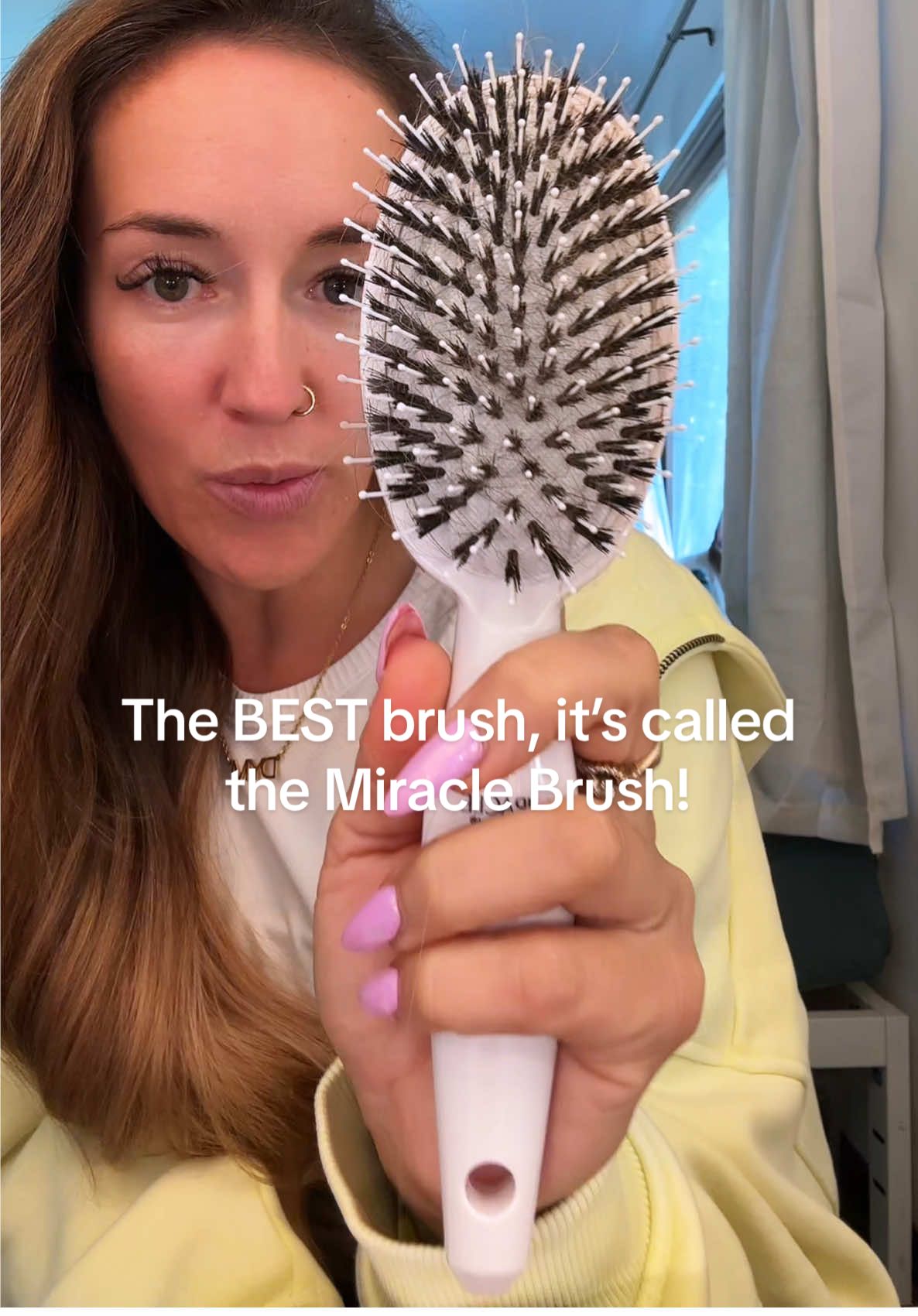 If you have a hard time brushing your hair after showering, this is my hair brush recommendation! This is the miracle brush that stimulates your scalp for healthy hair growth, shine & it will help reduce breakage!  #hairbrush #miraclebrush #hairtamin #hairtok #detanglehair 