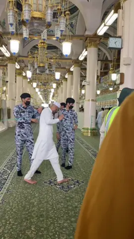 #اللهم_صل_وسلم_على_نبينا_محمد🕌 #المدينة_المنورة♥️🌴 #صلى_على_رسول_الله_صل_الله_عليه_وسلم #