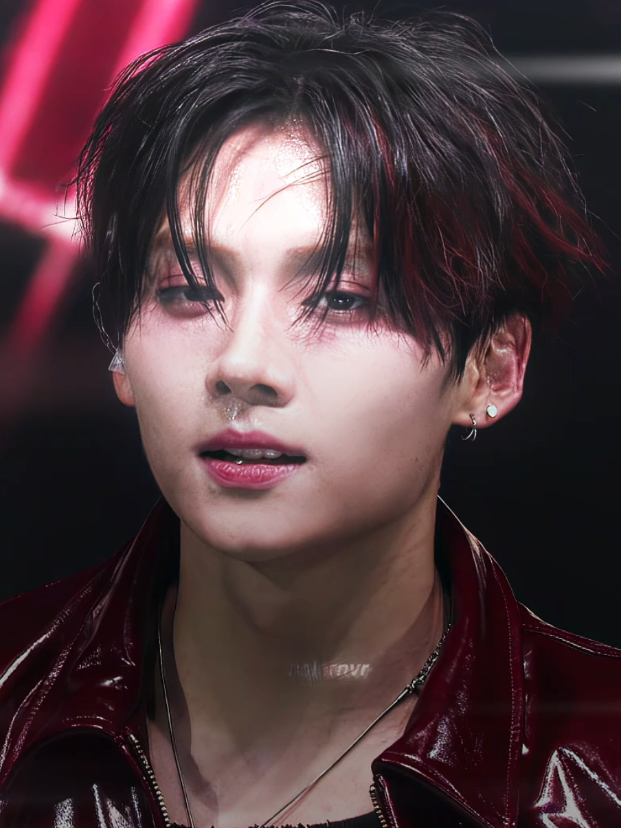 Lee Sangwon's stage presence is insane...  HE ATE THIS UPPP | #leesangwon #leesangwonedit #boys2planet #likejennie #fyp 