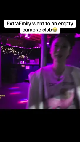 Emily went for caraoke and it was empty 😭 #extraemily #fyp #streamer #twitch #clips 