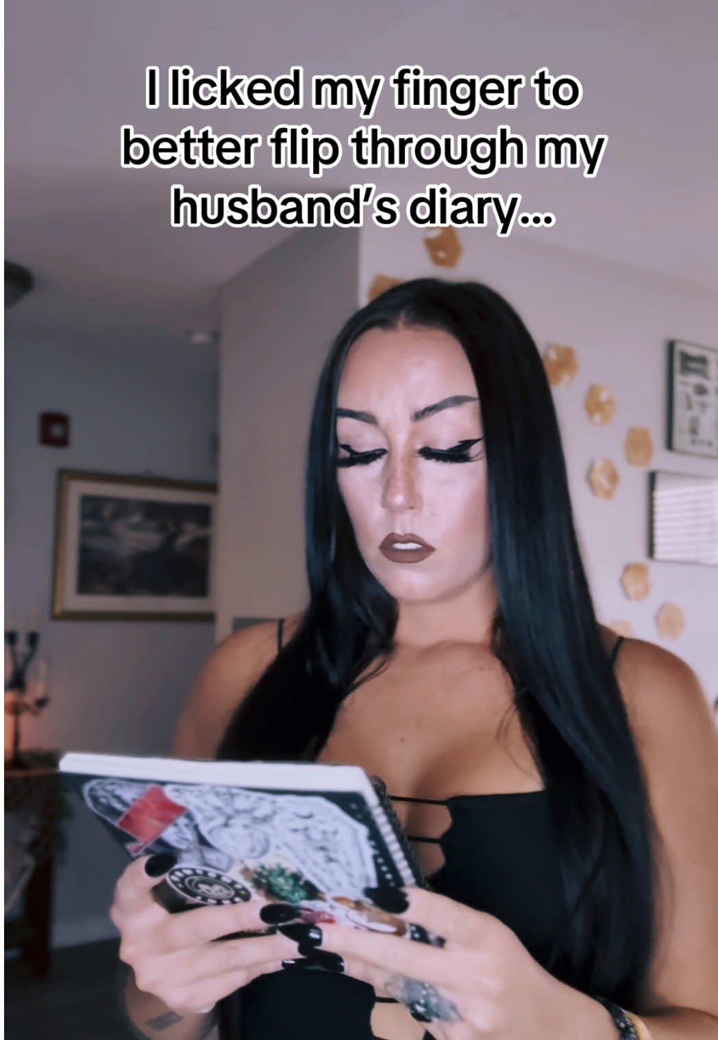 THIS WAS A SETUP. 📖 story cred: u/Tart-Pomgranate5743 #twosentencehorrorstories #twosentencehorror #diary #horrormovie #scarystories 