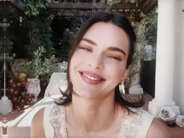 she is so cute🥹 #kendalljenner #lorealparis 