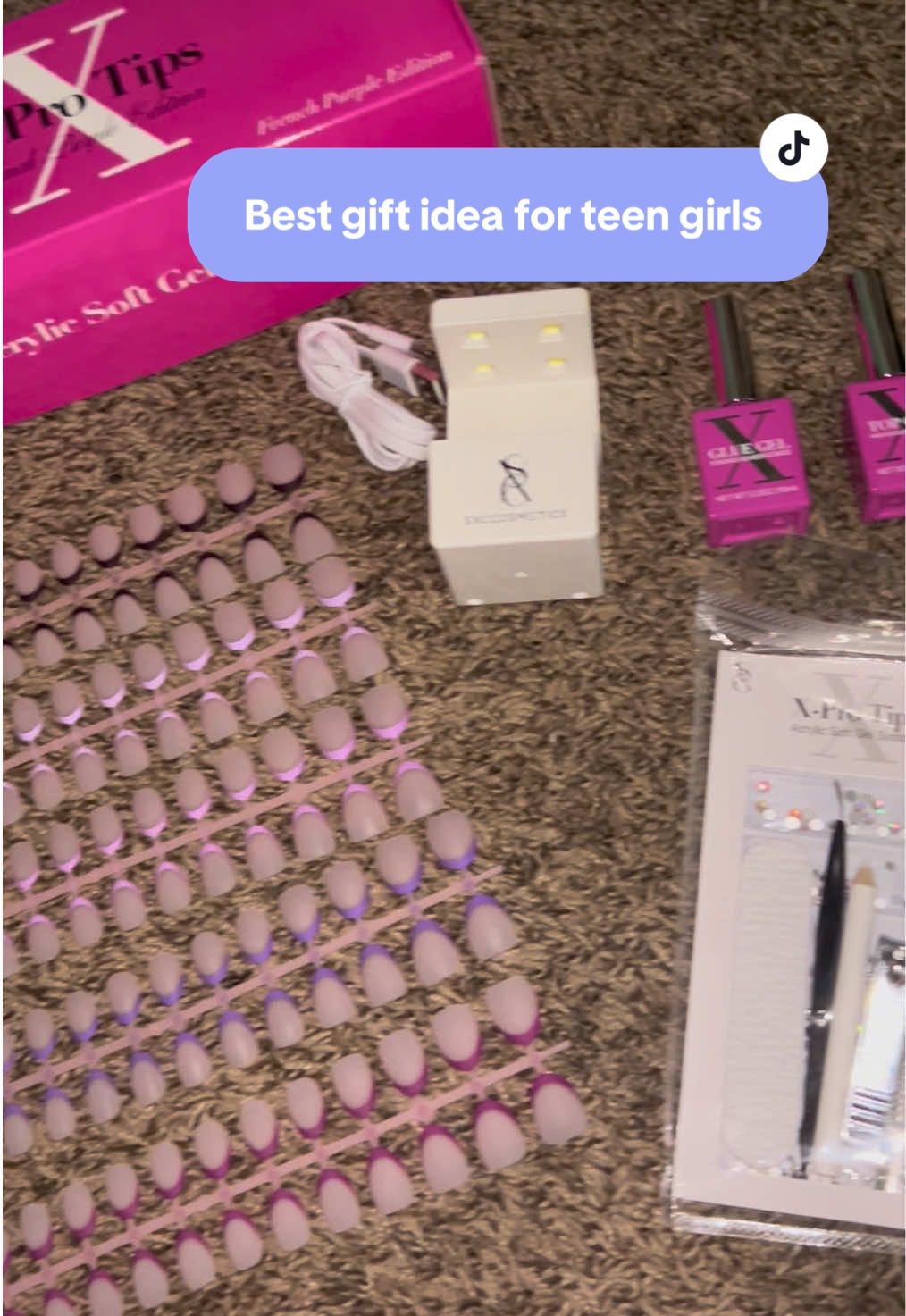 My little cousin is going to love this !!! #teengirlgiftidea #giftideas #preteeen #fyp #gelnails