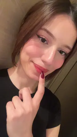 Üstüme kahve döküldü 😔