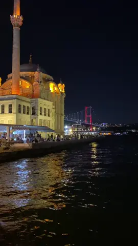 ☹️#ortaköy #fyp #istanbul #turkey #ortaköycamii 