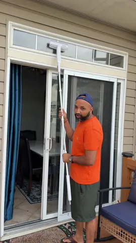 Window Squeegee with Sprayer#TikTokShopCreatorPicks#Dealsforyoudays #TikTokShopCreatorPicks  #spotlightfinds#TikTokShopBackToSchool