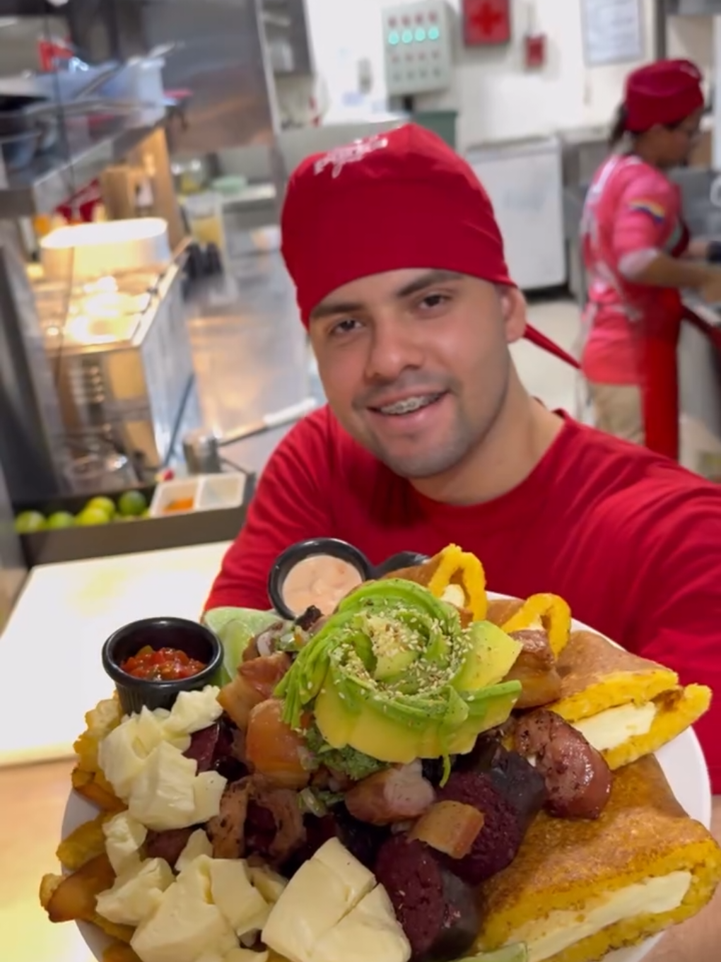 Exquisita Parrilla Baby Pork es un Plato para dos personas 🐷  #cachapas #cerdo #pork #limon #creatorsearchinsights #salsas #venezuela #FoodLover #FoodTok #cheflife #platos #viraltiktokvideo #saborestiktok #criollo #gourmet #aguacate #pollo #carne #quesos 