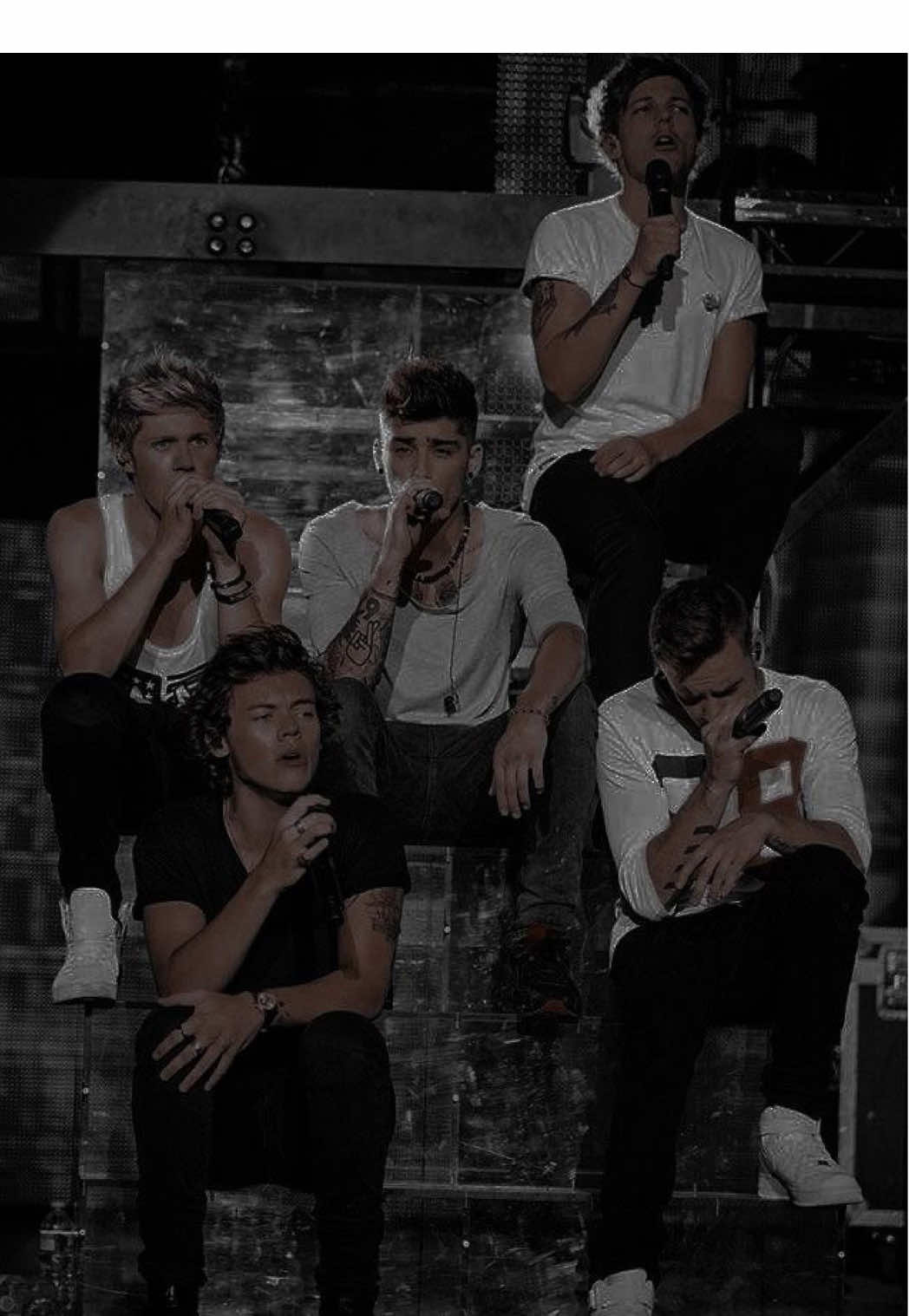 feels illegal to see a video up this close from this time. 🫠 #onedirection #1d #fyp #harrystyles #niallhoran 