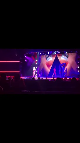 ROUGE THE SEXIEST SHOW IN VEGAS 😍