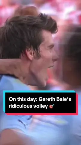 On this day in 2010, Gareth Bale defied the laws of physics with this volley against Stoke. 🤯 #Soccer #PremierLeague #goals #spurs 