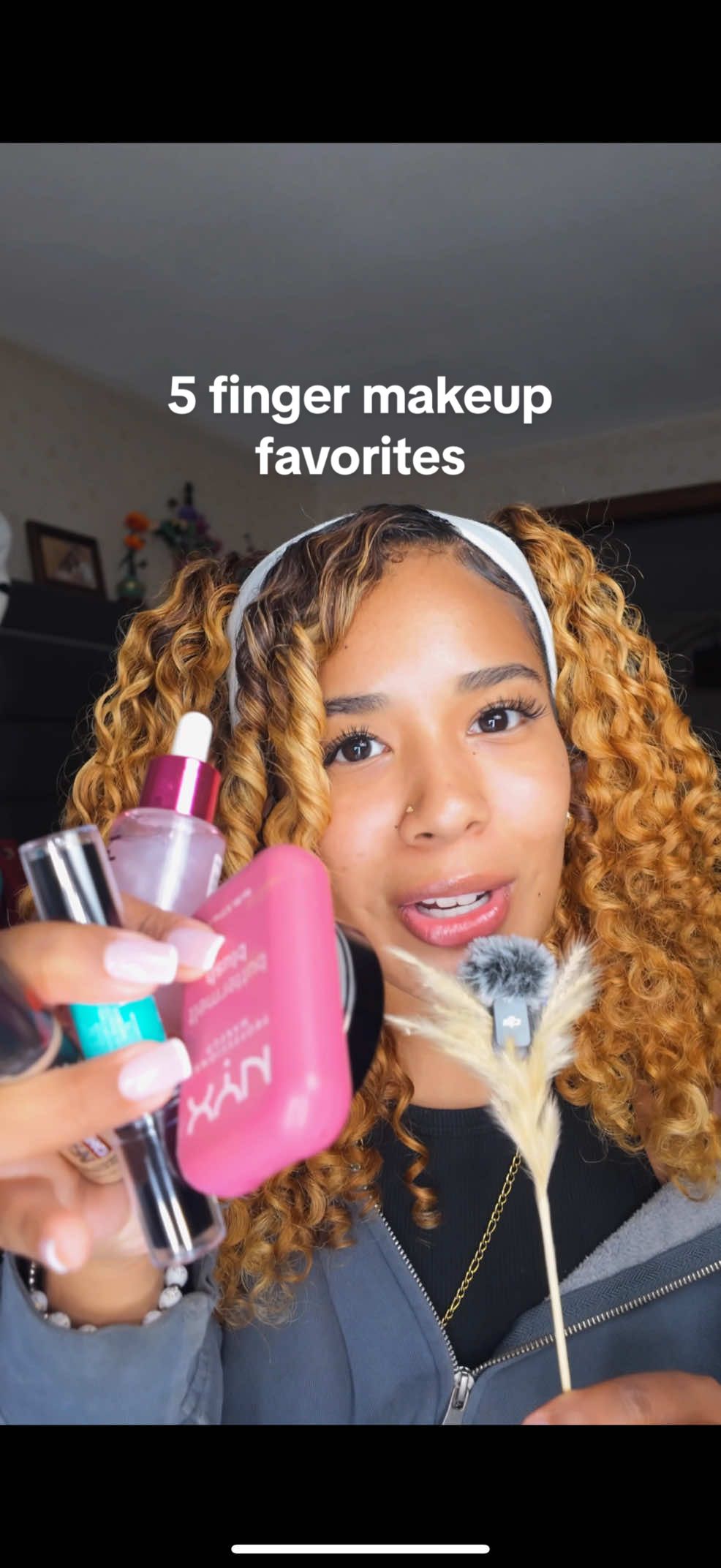 Girlll let’s save some coin with my 5 finger makeup favorites (affordable edition)😝🫶🏽  Let me know if you want a part 2😛🤍 #makeupfavorites #makeuptrend #affortablemakeup #makeupforbeginners #drugstoremakeup  @Maybelline NY @loréal paris usa @Milani Cosmetics @NYX Professional Makeup @essence.cosmetics 