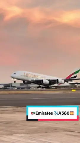 🇦🇪Emirates A380 sunset takeoff at Heathrow Airport ✈️🌅 #emirates #a380 #planespotting #aviation #avgeek  @Emirates 