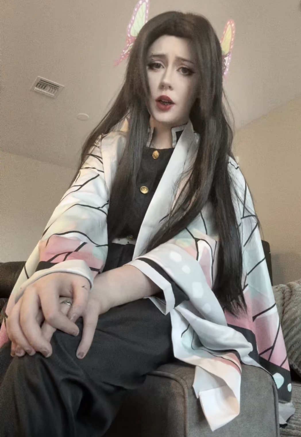 🩷🦋|| Im so bored i want con to come quicker || #fyp #cosplay #demonslayer #kanaekocho #kanaekochocosplay 