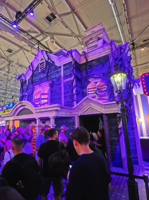 Netflix à la Gamescom #gamescom #netflix #strangerthings #wednesday 