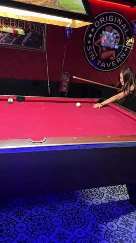 One of my guilty pleasures (and hidden talents) is playing billiards. My dad taught me when I was little, and ever since then I’ve loved it 🎱 Uno de mis placeres culposos (y talentos ocultos) es jugar billar. Mi papá me enseñó desde niña y desde entonces me encanta ✨ #fyp #fypシ #billiards 