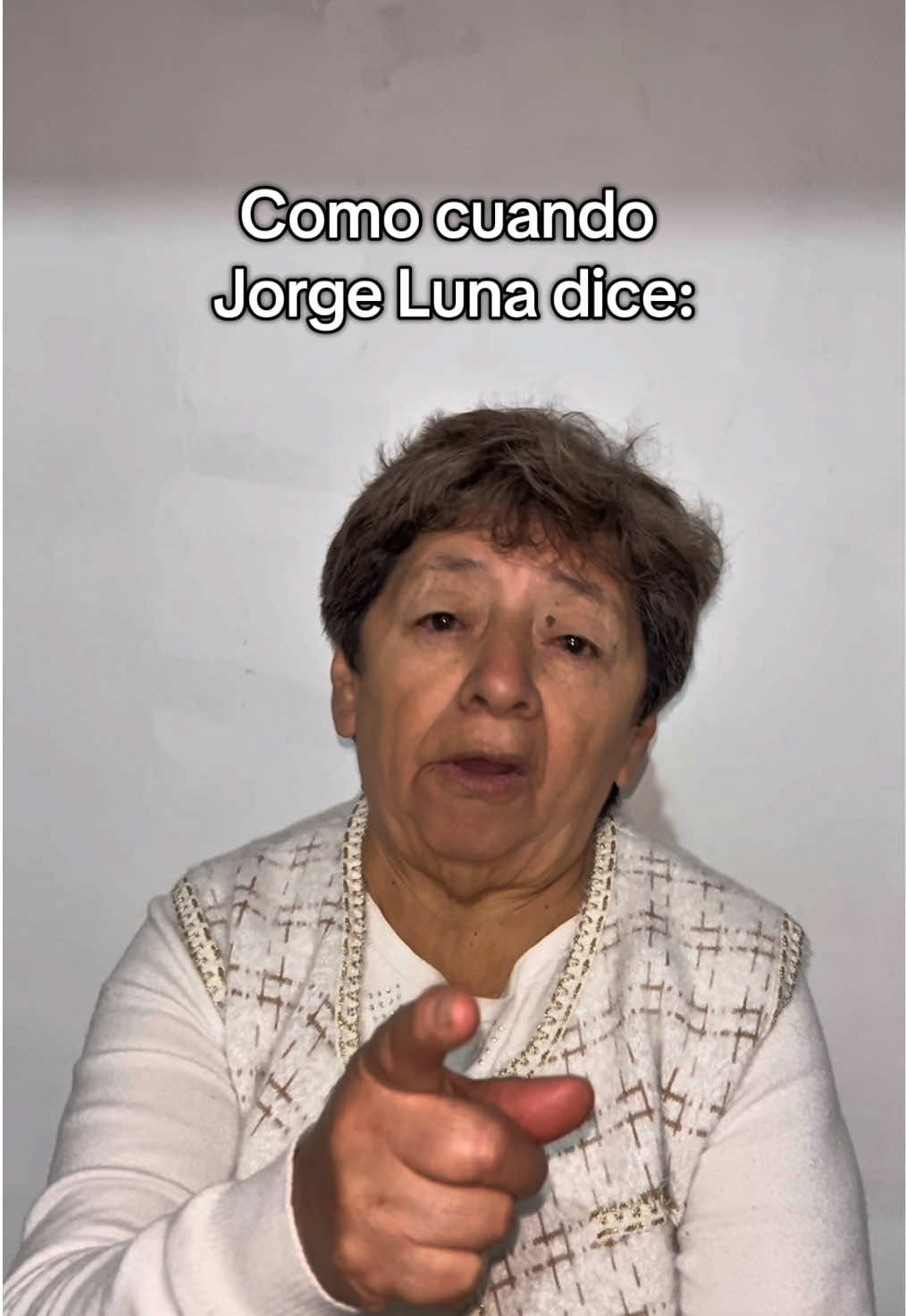 Próxima velada Jorgito Luna vs abuela grosera 🥊 🔥. Esperando respuesta de Capibara con Gorro 🙈 #jorgeluna #hablandohuevadas #oppo 