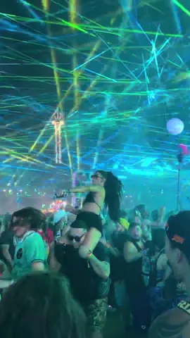 these lasers were a paid actor😤 #fyp #basscanyon #crater #ravetok 