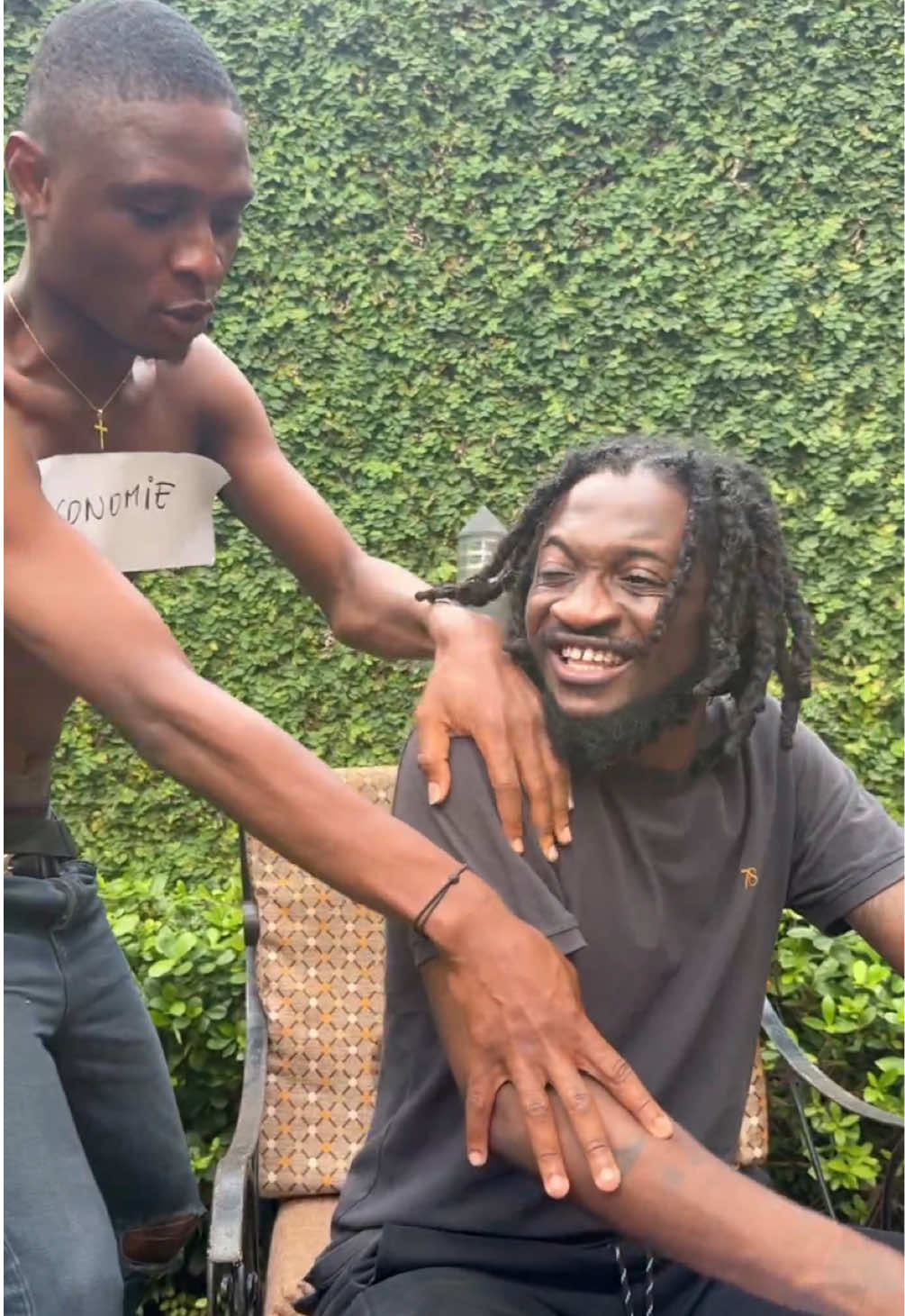 Le salaire du mois 😂 w/ @MRKENN Le yetousseurs🙏💪😂 @LesMeilleursAmis🇨🇮❤️  Shoot : @Le Jardo-Brown  #humour #comedy #funny 