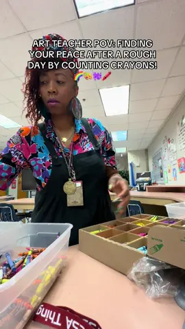 OH IT WORKS! I’M LYIN!!!😭 #artteacher #artteacherlife #fyp #teachersoftiktok #teacher 