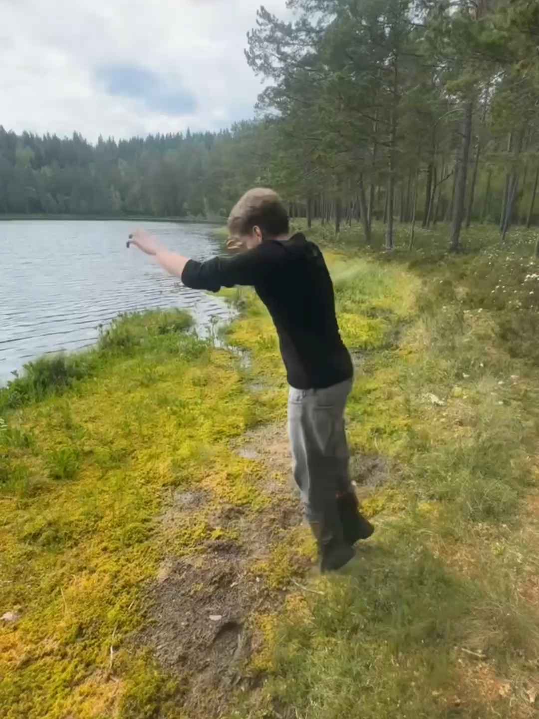 gotta imagine that's rich in nutrients... #moss #bogs #nature #outdoorslife #brofail #fail