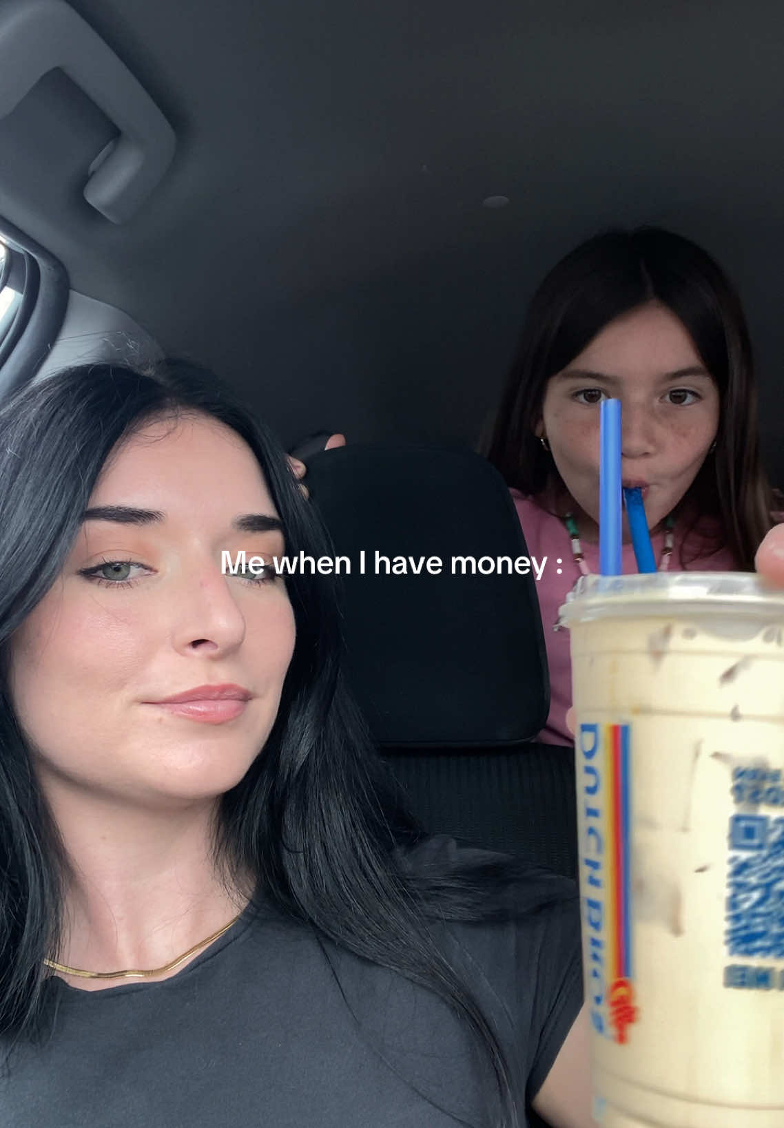 🧋👯‍♀️ #momlife #girls #sweettreat 