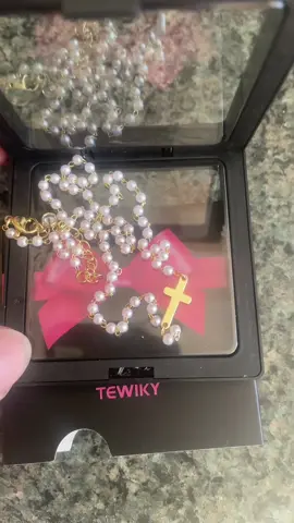 This beaded pearl necklace is subtle, but also a strong statement. It’s also waterproof. #crossnecklace #wwjd #bibletok 