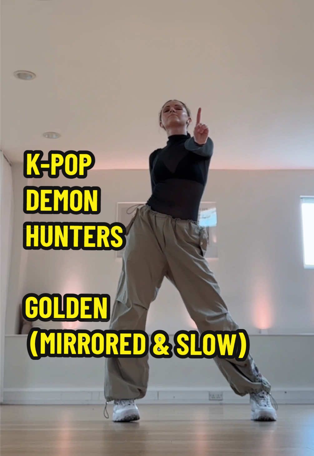 HUNTRIX - GOLDEN / mirrored & slow x 0,50 ✨ #kpopdemonhunters #huntrix #kpopdance #dancetutorial 