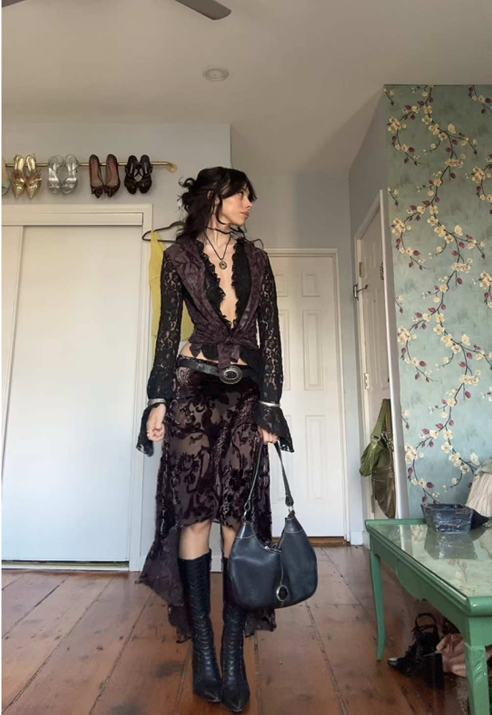 i felt a breeze and im dressing like this again im freeeeee #outfits 