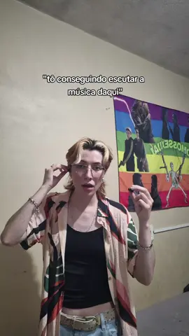 danny bonde, Katy da voz e irmãs de pau smp nos meus fones quando quero ficar feliz . . . #fypage #fyyyyyyyyyyyyyyyy  #paravocê #trend #trending 