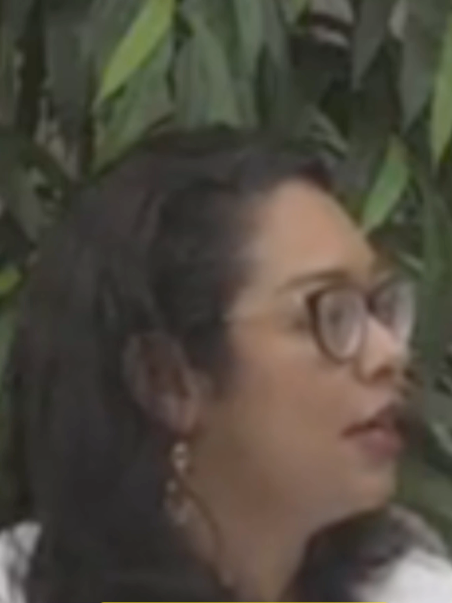 Bo tambe a scucha e parlamentario Sevinger keha cu e no por haya tereno? Bo sa dicon hobennan manera e no por haya tereno? Pasobra ex minister Benny Sevinger a parti tur tereno pa su amigonan y a hasi nan “stinkend rijk” segun OM. Awor e ex minister tin un castigo di 4 anja di prison pa bai sinta. #CuAmorPaAruba