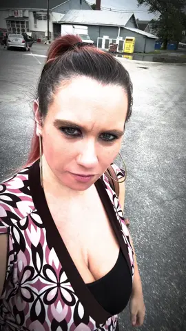 #thesedays #rascalflatts #beautifulmamaof2💞 #bodyposivity #positivevibes 